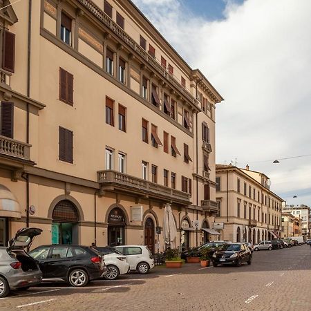 Liberty Guest House Lucca Exterior photo