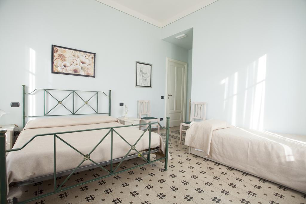 Liberty Guest House Lucca Room photo